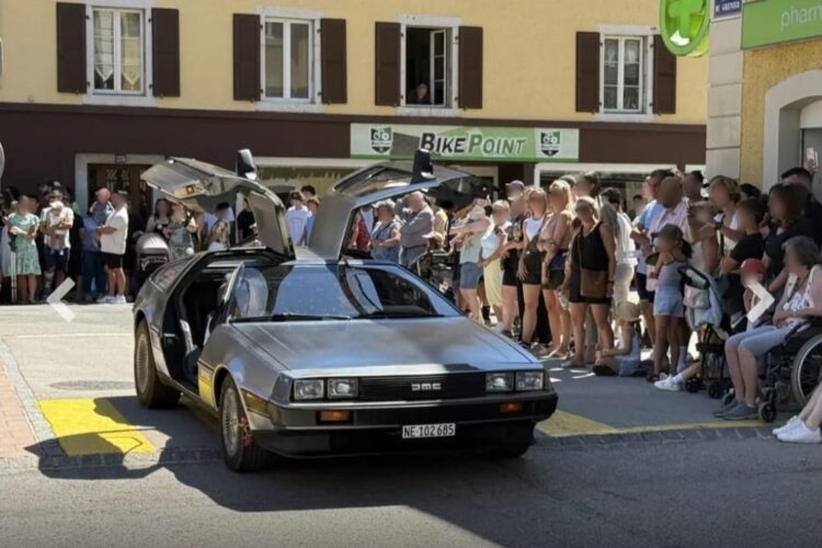 Location Delorean voiture film Retour vers le futur Suisse